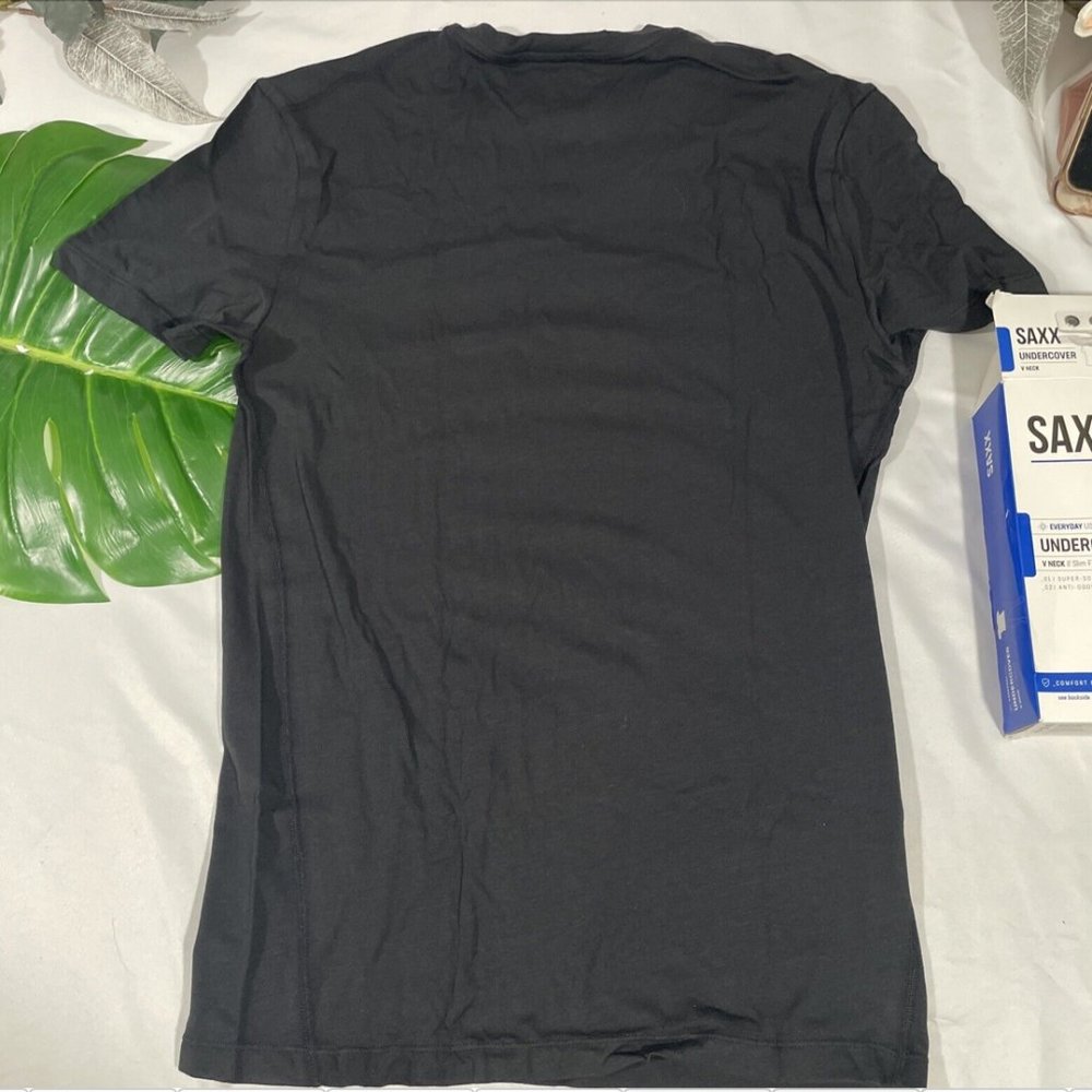 NIB $35 SAXX [ Small‎ ] Undercover V-neck Undershirt Top in Black - Picture 14 of 16